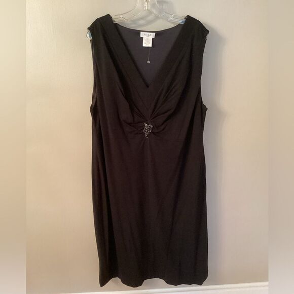 KATE HILL WOMAN SIZE 20W BLACK PONTE KNIT V NECK COCKTAIL DRESS - Picture 2 of 7